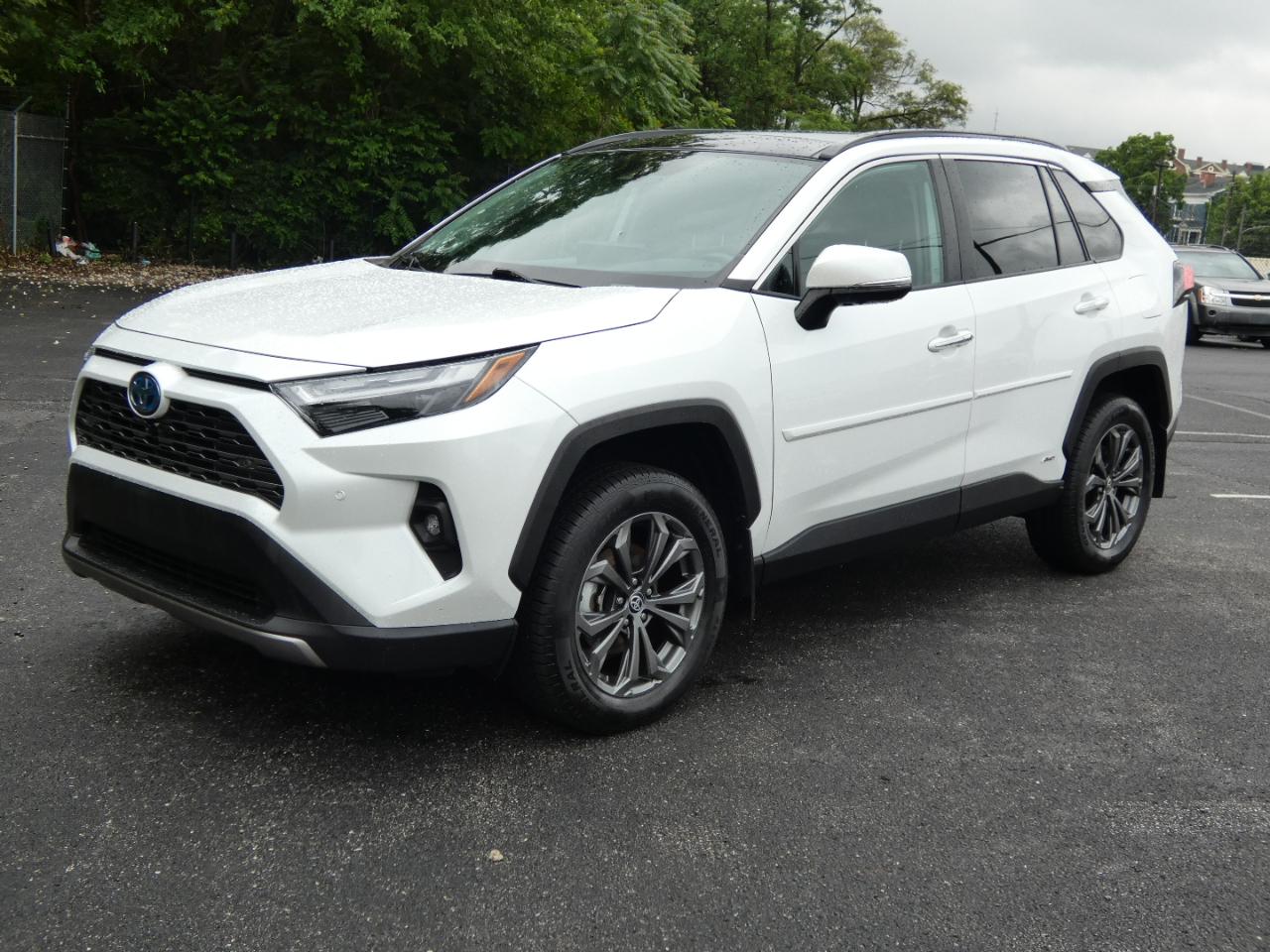 Toyota RAV4 Hybrid Limited AWD (Natl) 2023