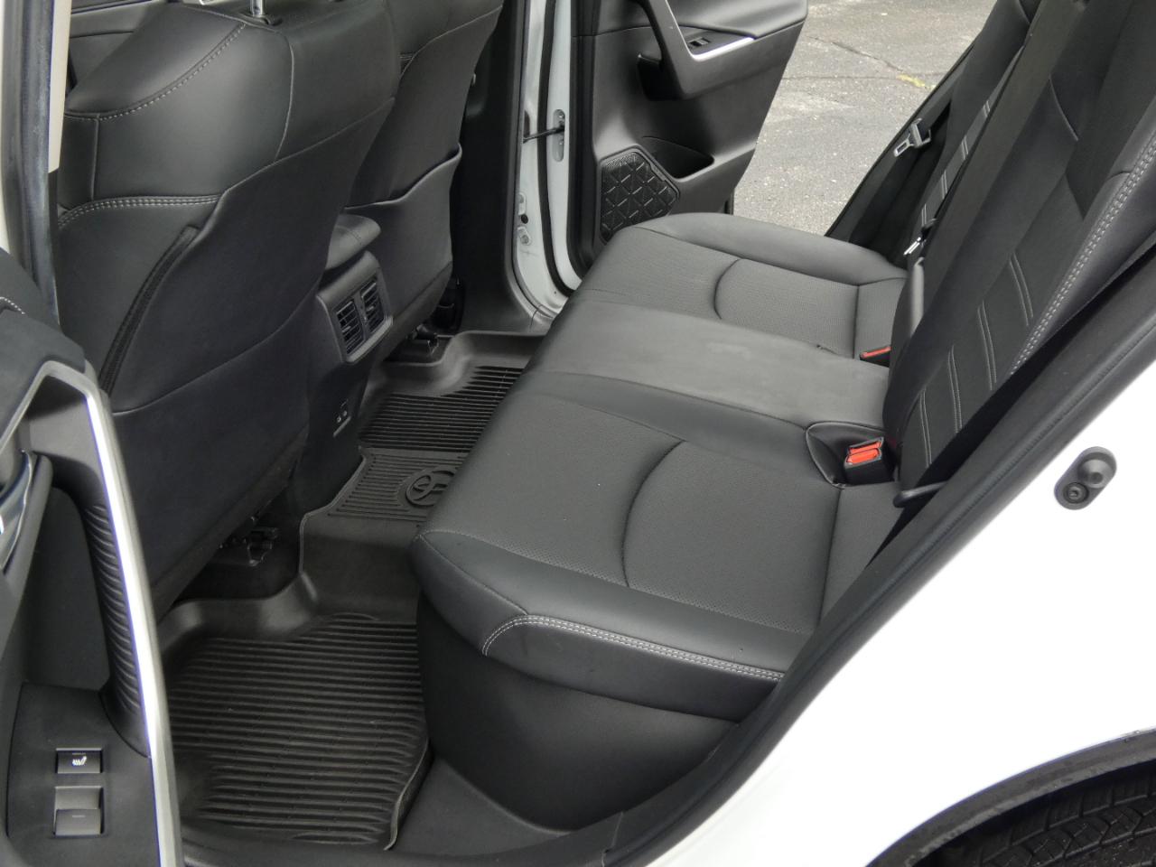 Toyota RAV4 Hybrid Limited AWD (Natl) 2023