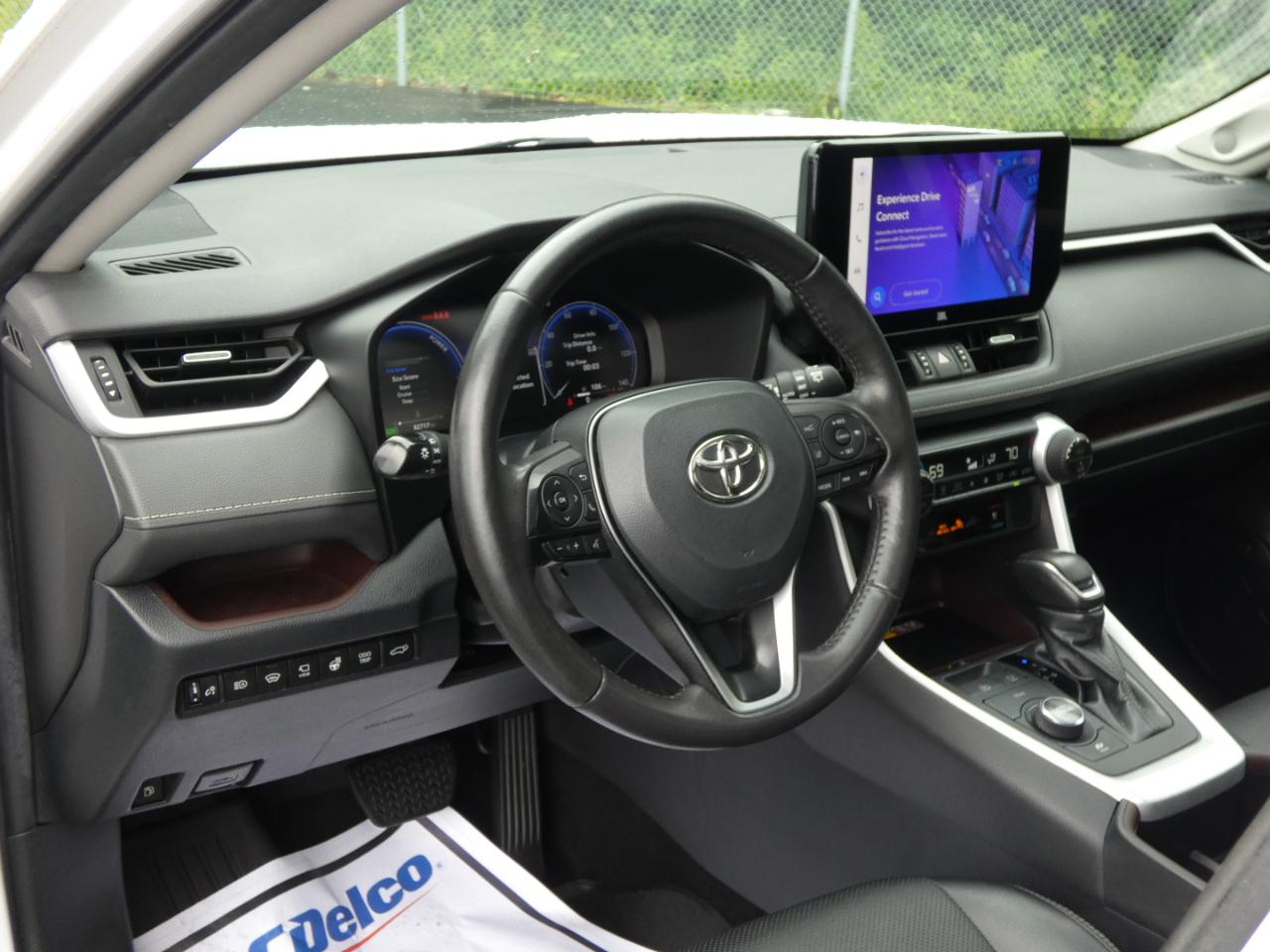 Toyota RAV4 Hybrid Limited AWD (Natl) 2023