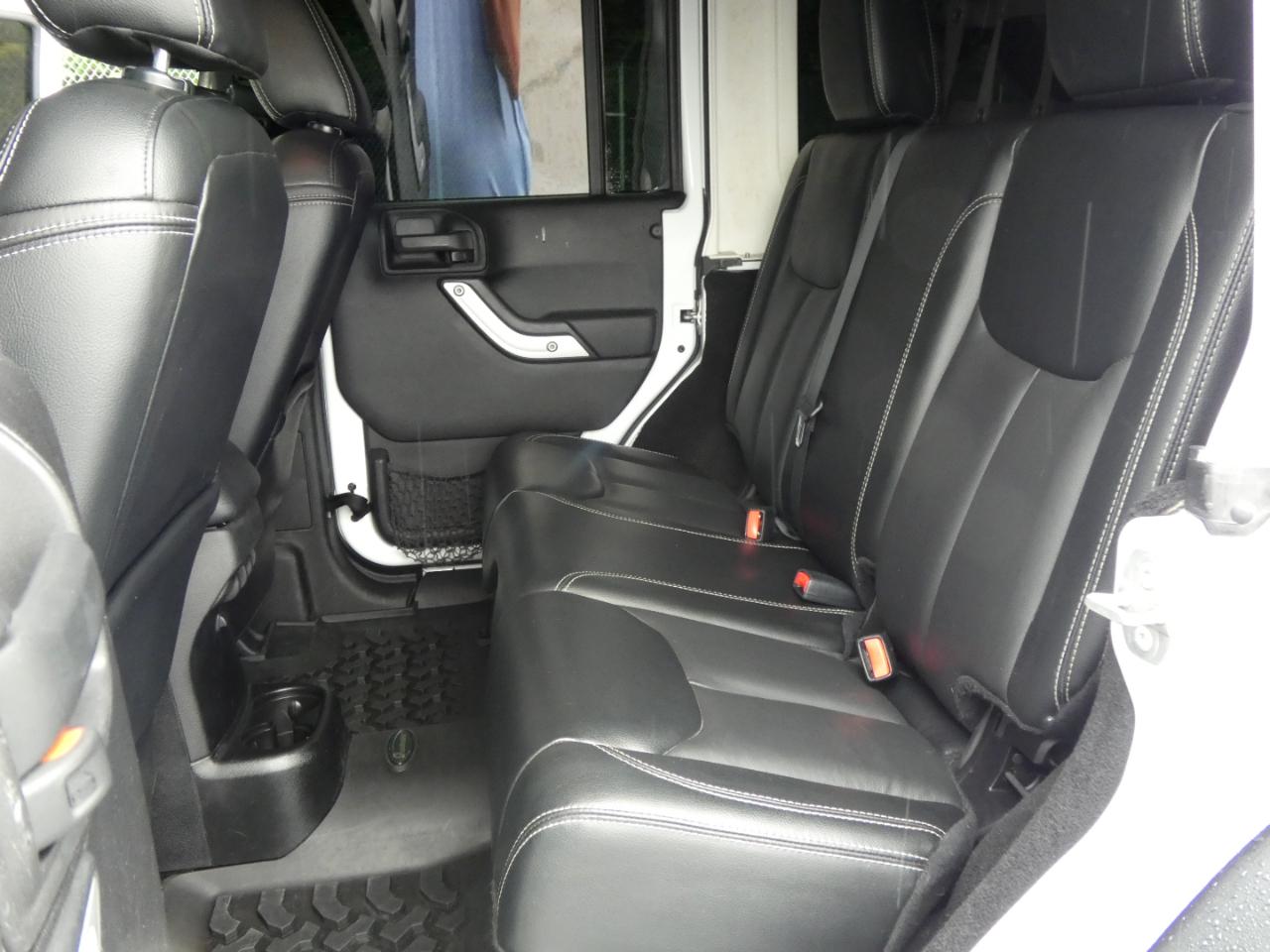 Jeep Wrangler Unlimited 4WD 4dr Rubicon 2016