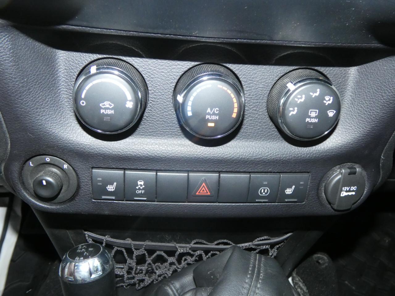 Jeep Wrangler Unlimited 4WD 4dr Rubicon 2016