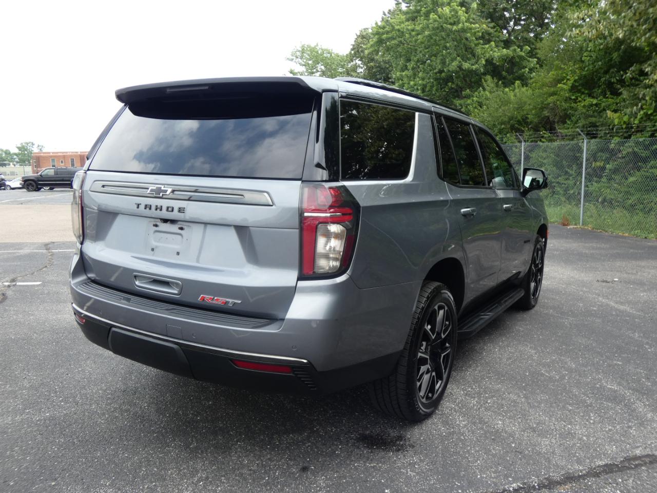 Chevrolet Tahoe 4WD 4dr RST 2022