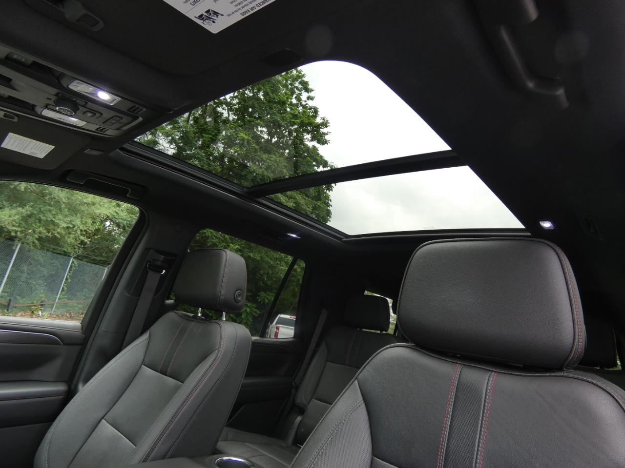 Chevrolet Tahoe 4WD 4dr RST 2022
