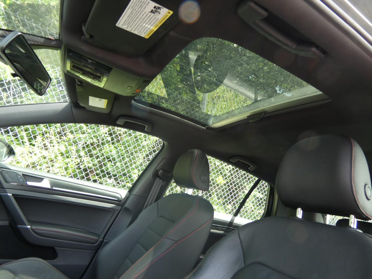 Volkswagen Golf GTI 2.0T 4-Door Autobahn Manual 2017