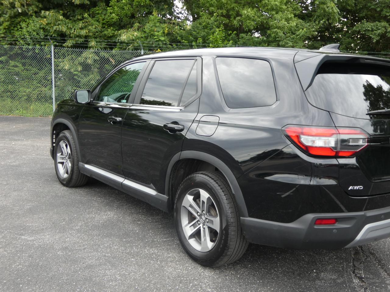 Honda Pilot EX-L 7 Passenger AWD 2023