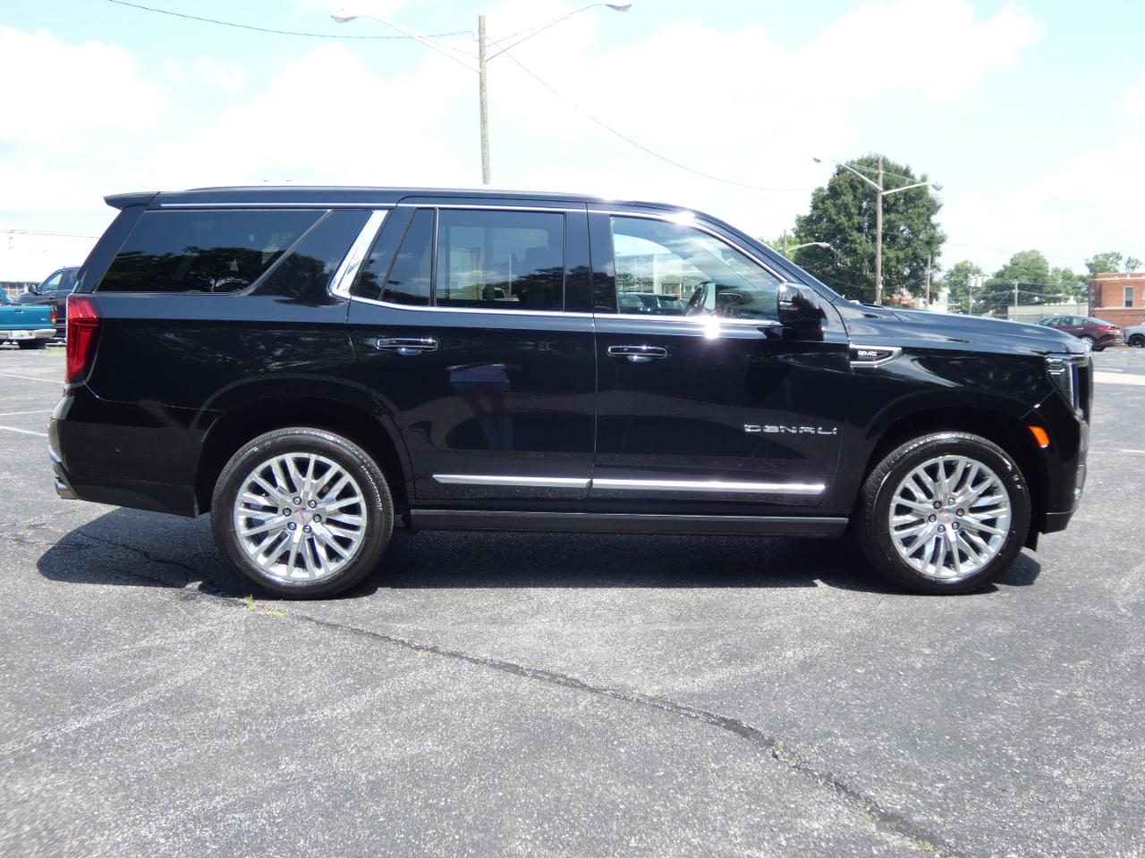 GMC Yukon 4WD 4dr Denali 2024