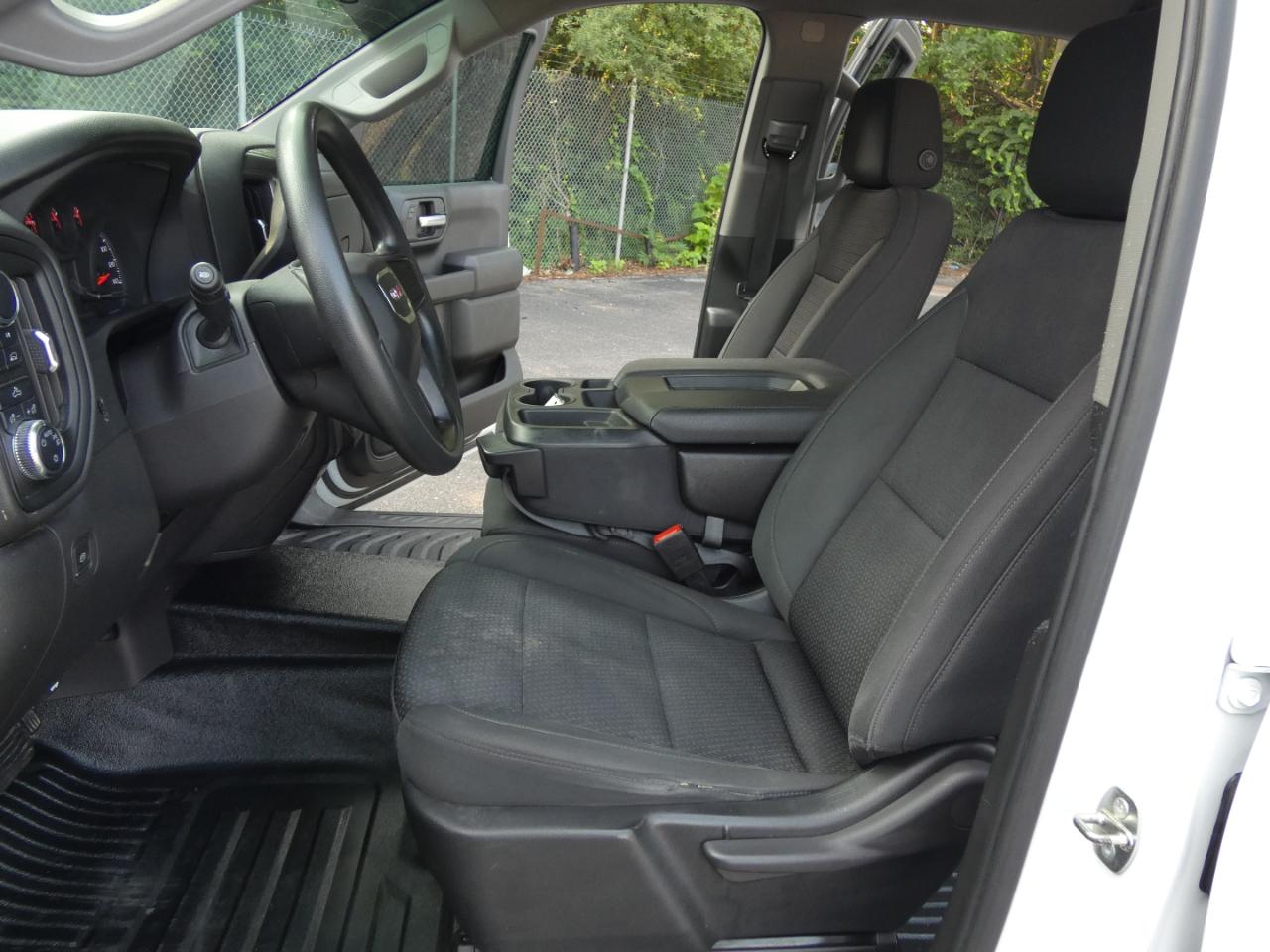 GMC Sierra 1500 4WD Crew Cab 147" Pro 2022