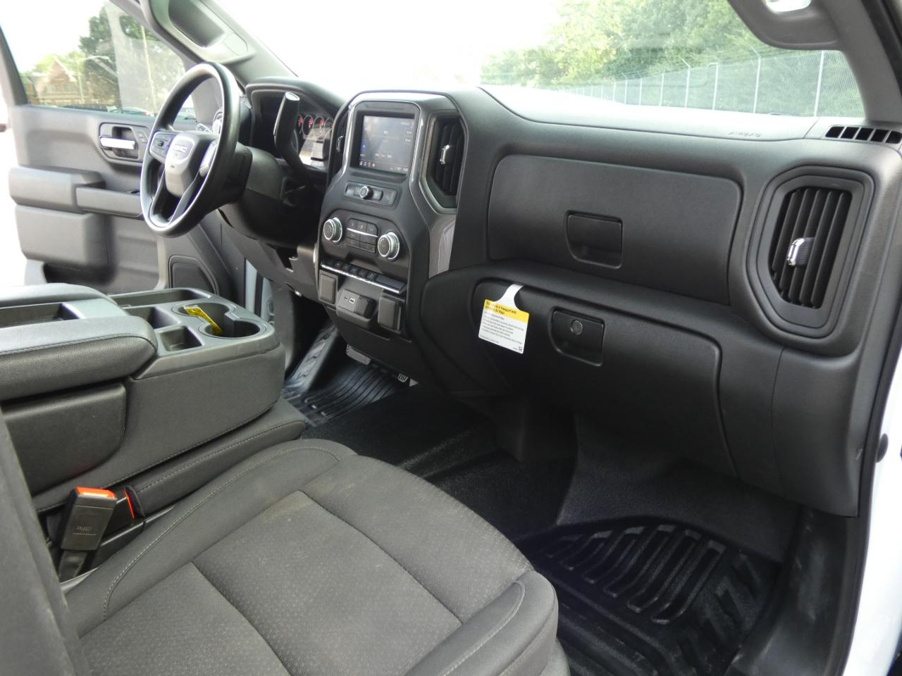 GMC Sierra 1500 4WD Crew Cab 147" Pro 2022