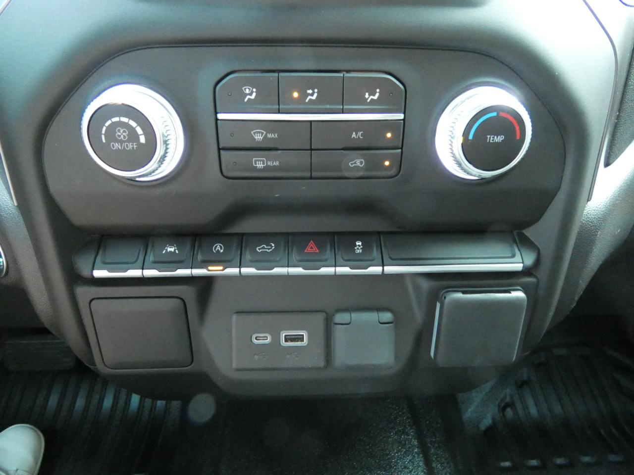 GMC Sierra 1500 4WD Crew Cab 147" Pro 2022
