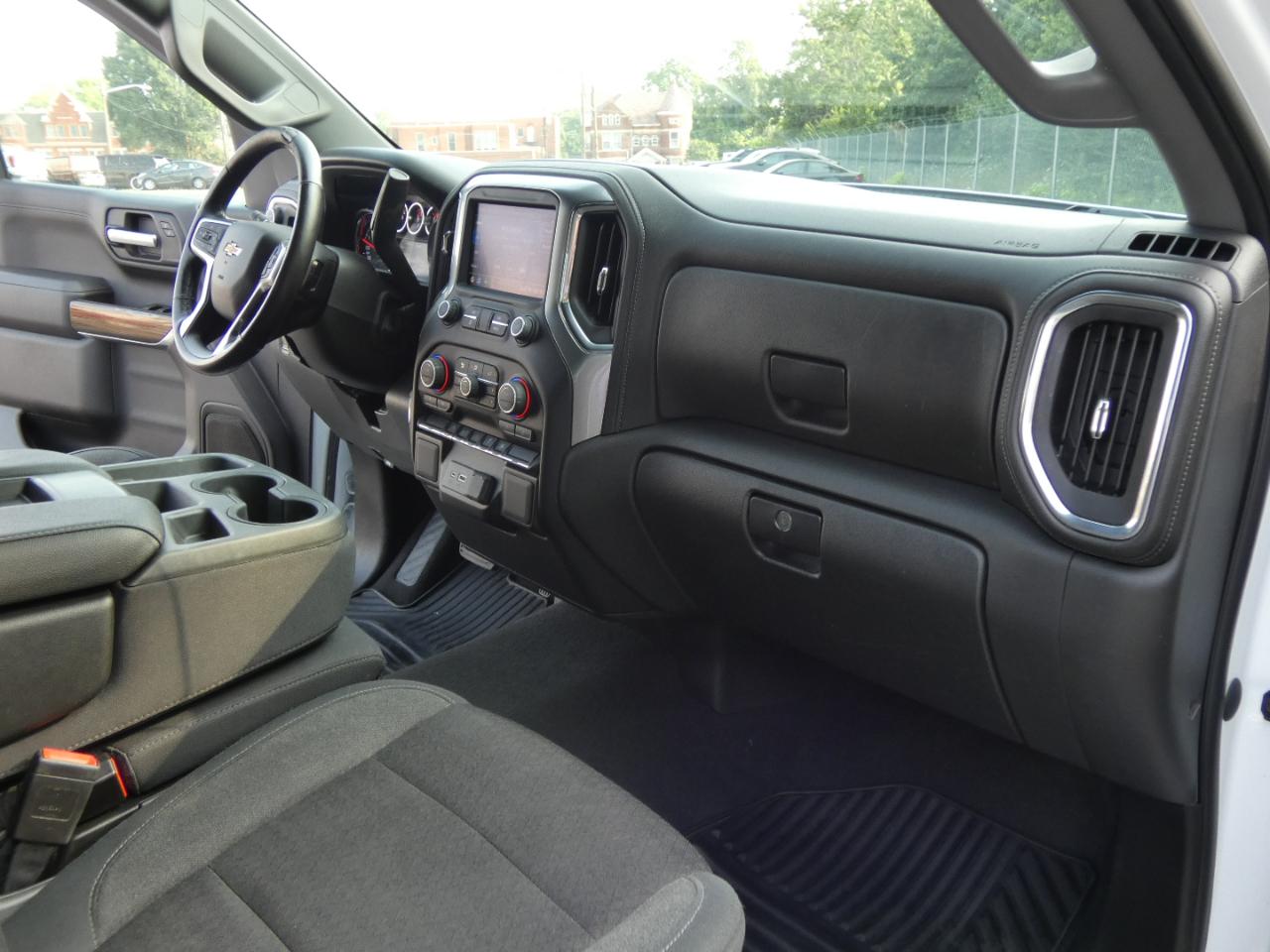 Chevrolet Silverado 1500 LTD 2WD Crew Cab 147" LT 2022