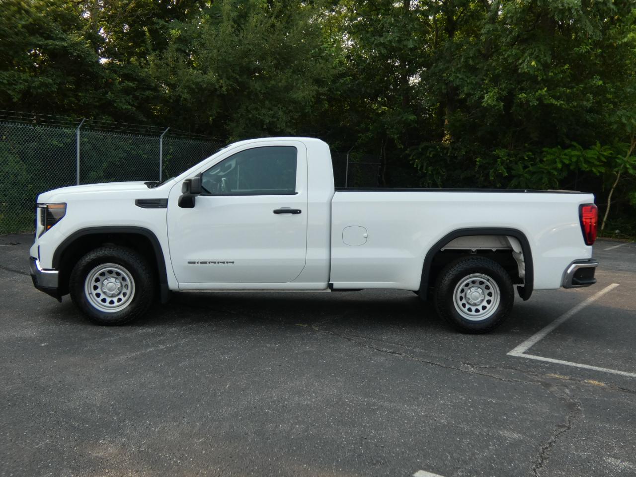GMC Sierra 1500 2WD Reg Cab 140" Pro 2022