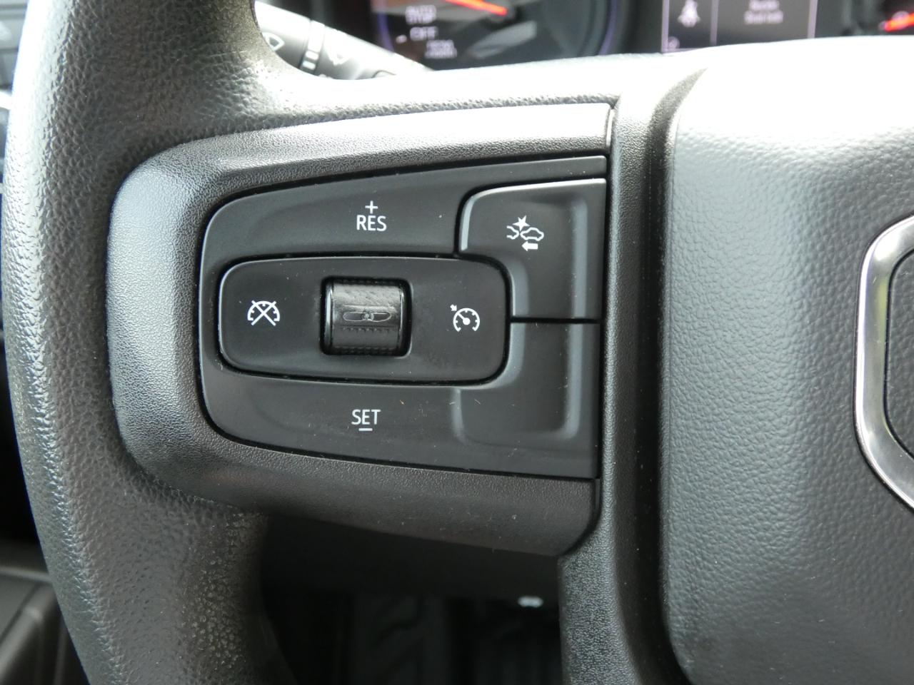 GMC Sierra 1500 2WD Reg Cab 140" Pro 2022