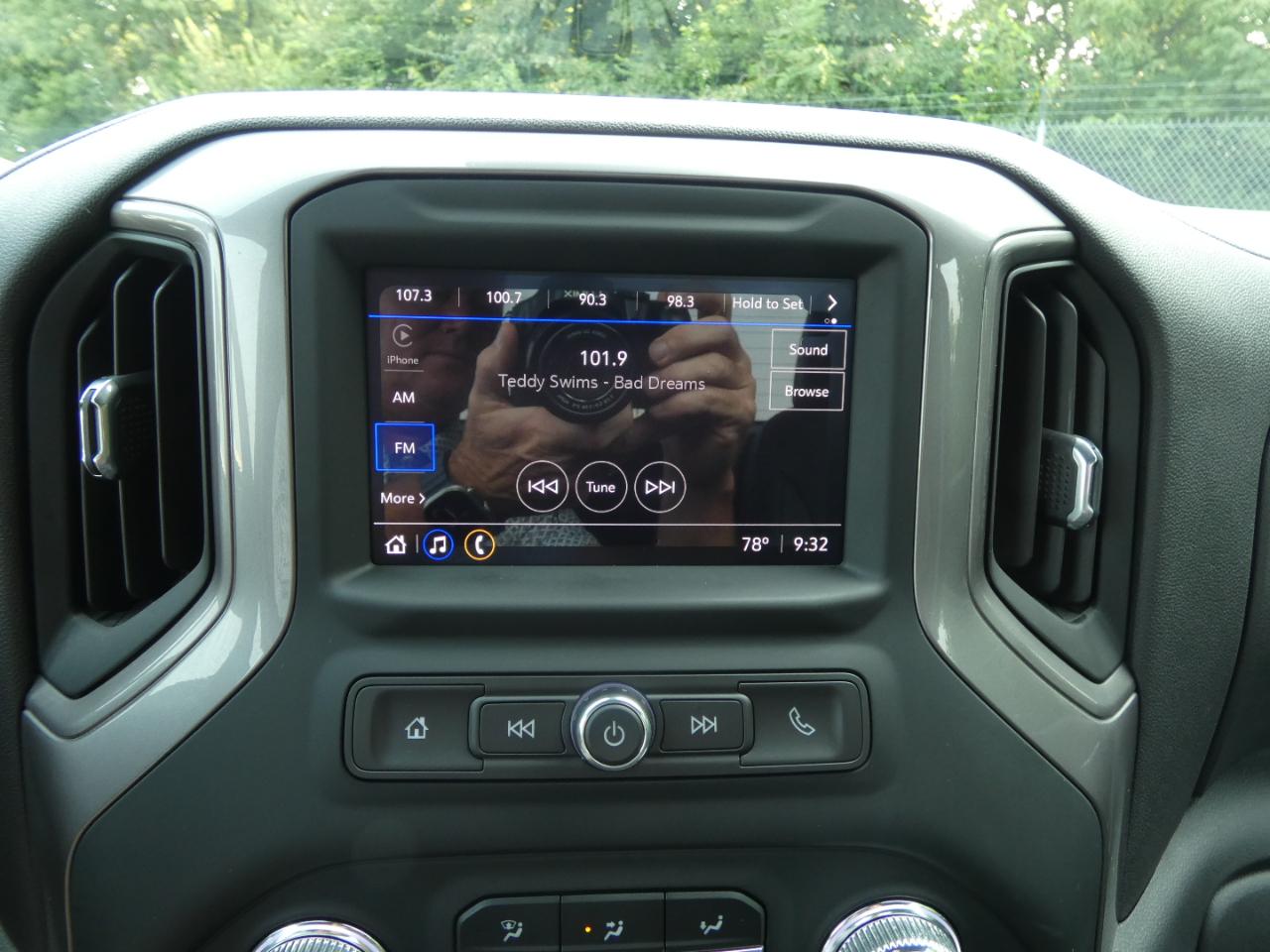 GMC Sierra 1500 2WD Reg Cab 140" Pro 2022