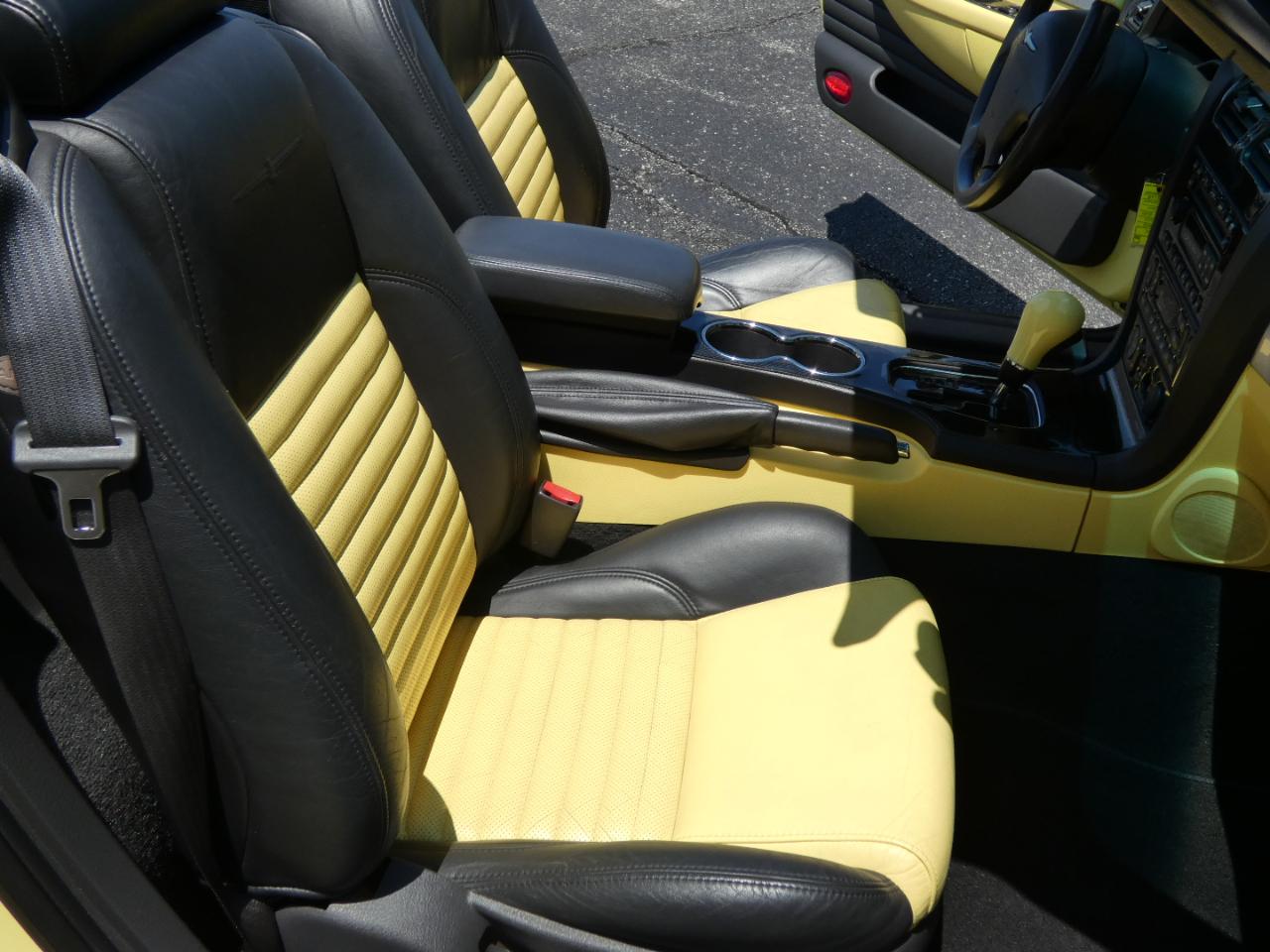 Ford Thunderbird 2dr Conv w/Hardtop Premium 2002