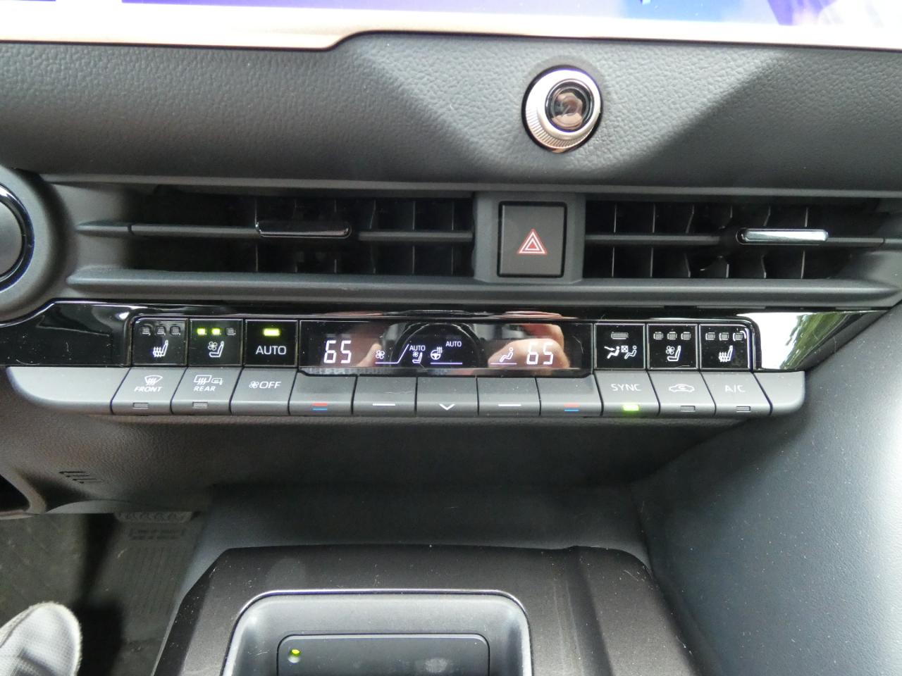 Toyota Crown Platinum AWD (Natl) 2024