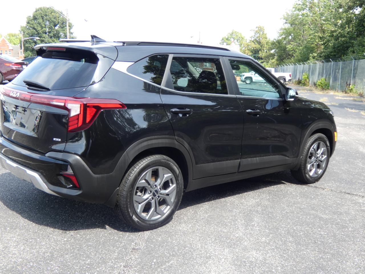Kia Seltos S IVT AWD 2024