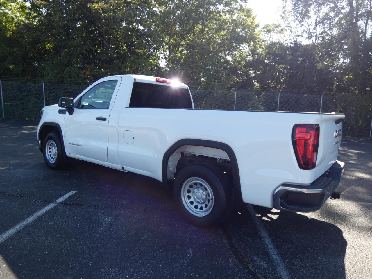 GMC Sierra 1500 2WD Reg Cab 140" Pro 2022