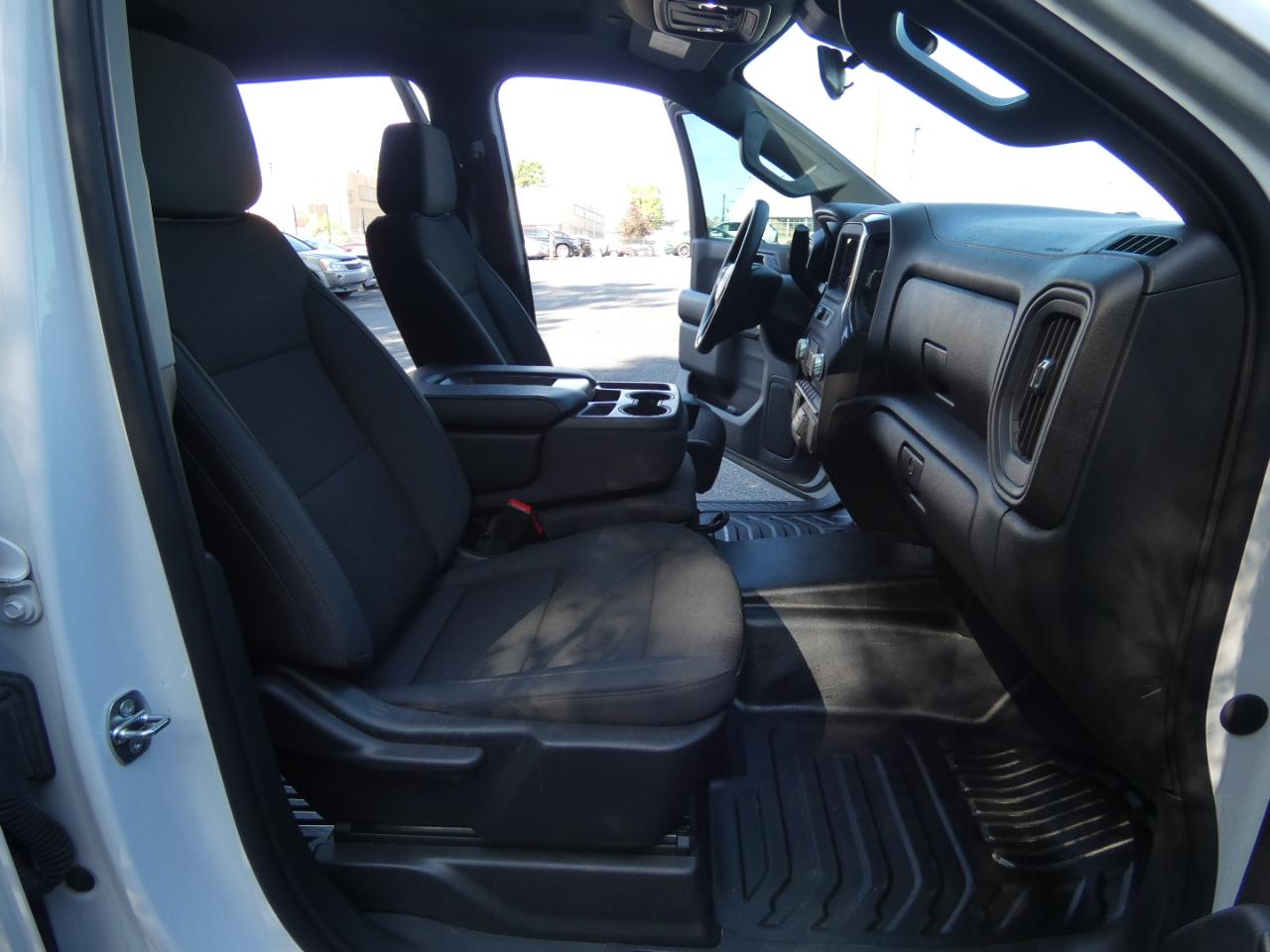 GMC Sierra 1500 4WD Crew Cab 147" Pro 2022