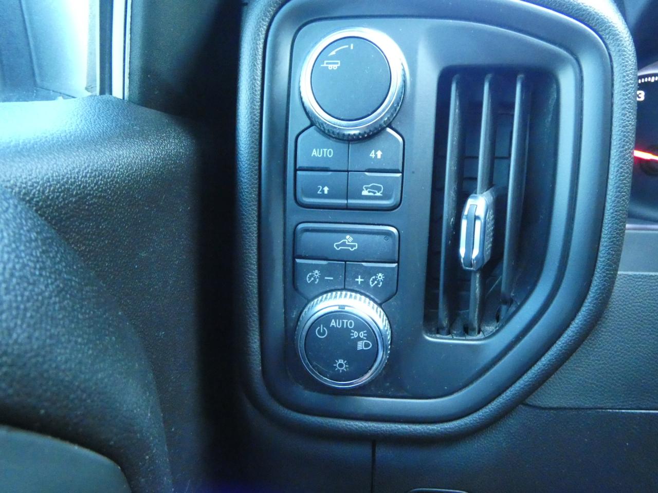 GMC Sierra 1500 4WD Crew Cab 147" Pro 2022
