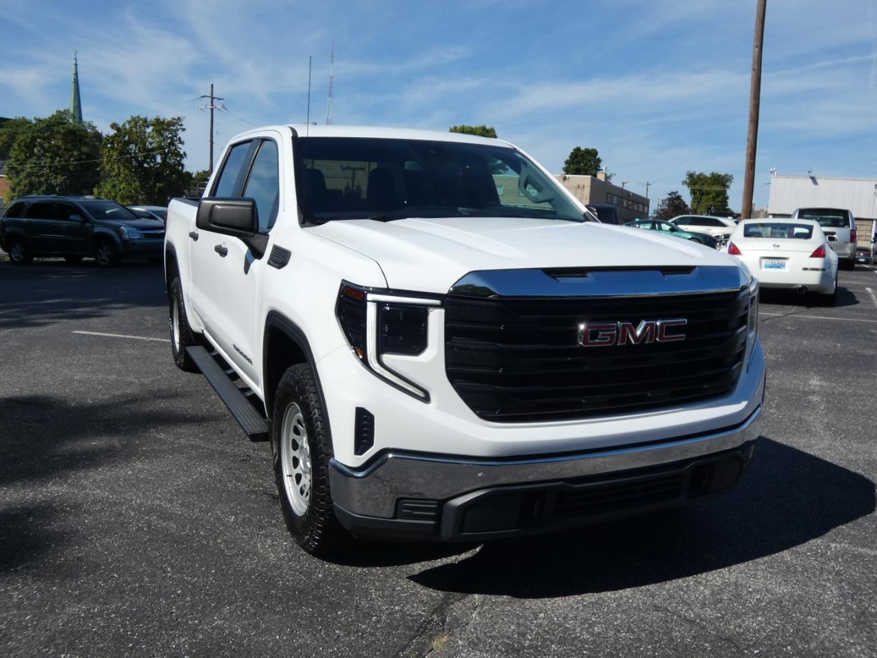 GMC Sierra 1500 2WD Crew Cab 147" Pro 2022