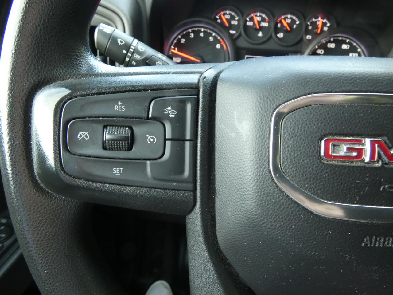 GMC Sierra 1500 2WD Crew Cab 147" Pro 2022