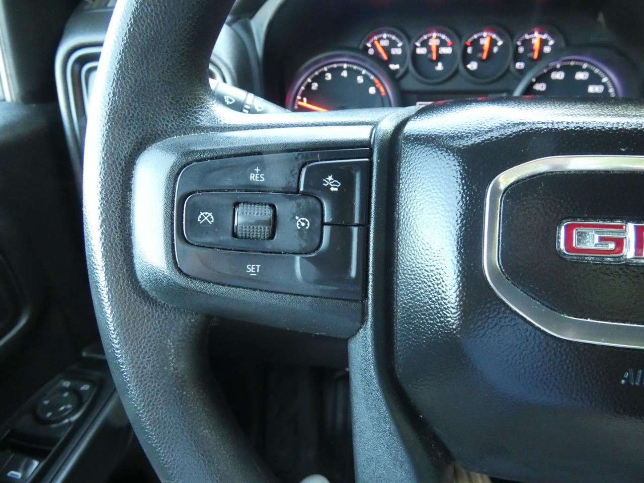 GMC Sierra 1500 2WD Reg Cab 126" Pro 2022
