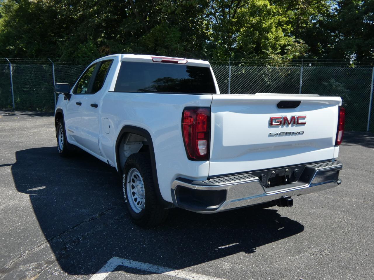 GMC Sierra 1500 2WD Double Cab 147" Pro 2022