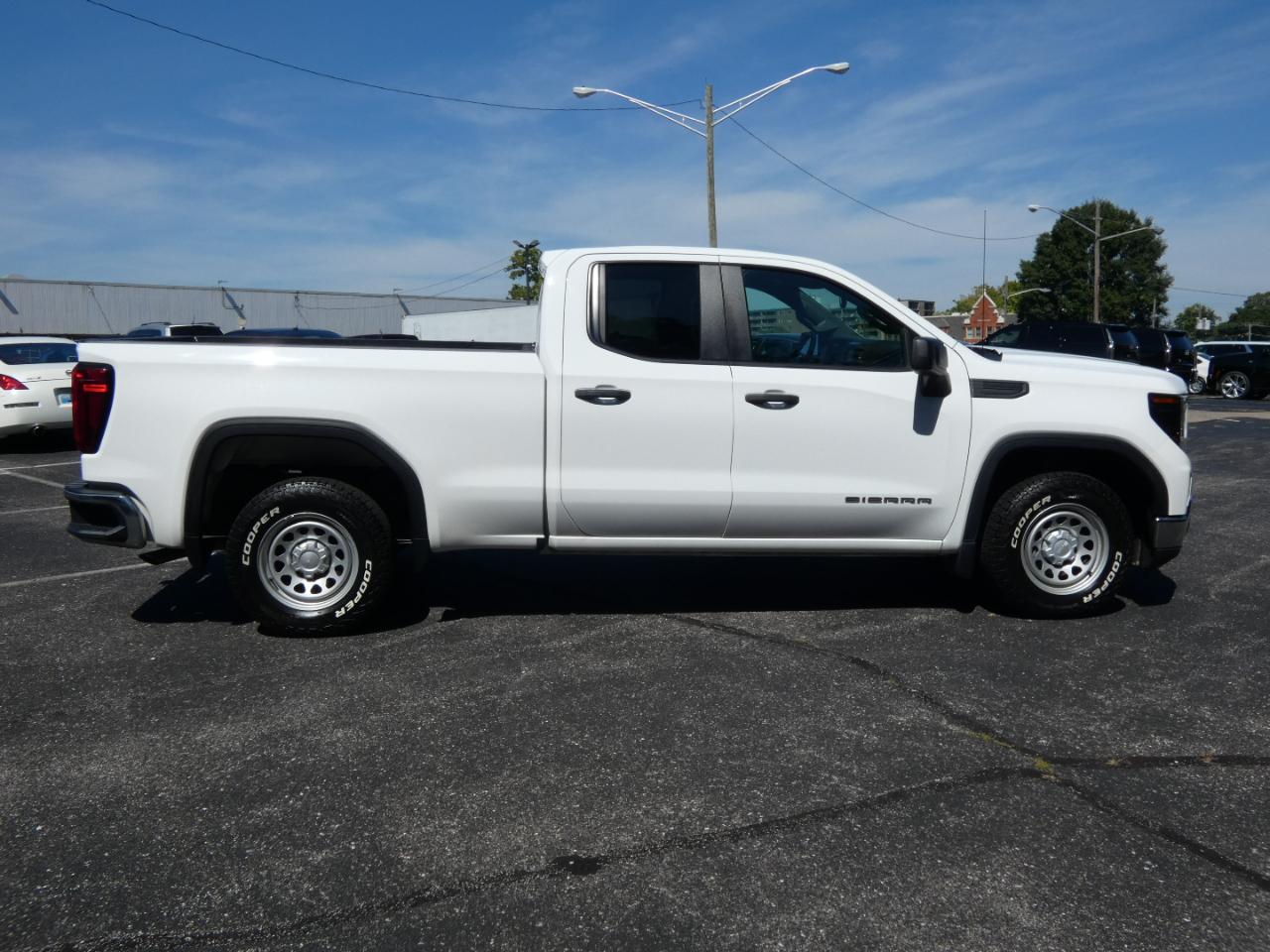 GMC Sierra 1500 2WD Double Cab 147" Pro 2022
