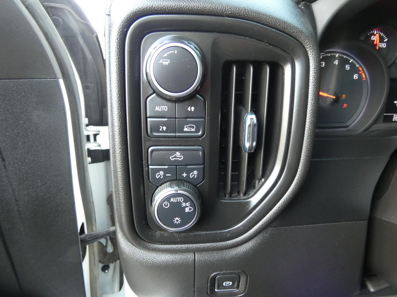 Chevrolet Silverado 1500 4WD Crew Cab 157" Work Truck 2022