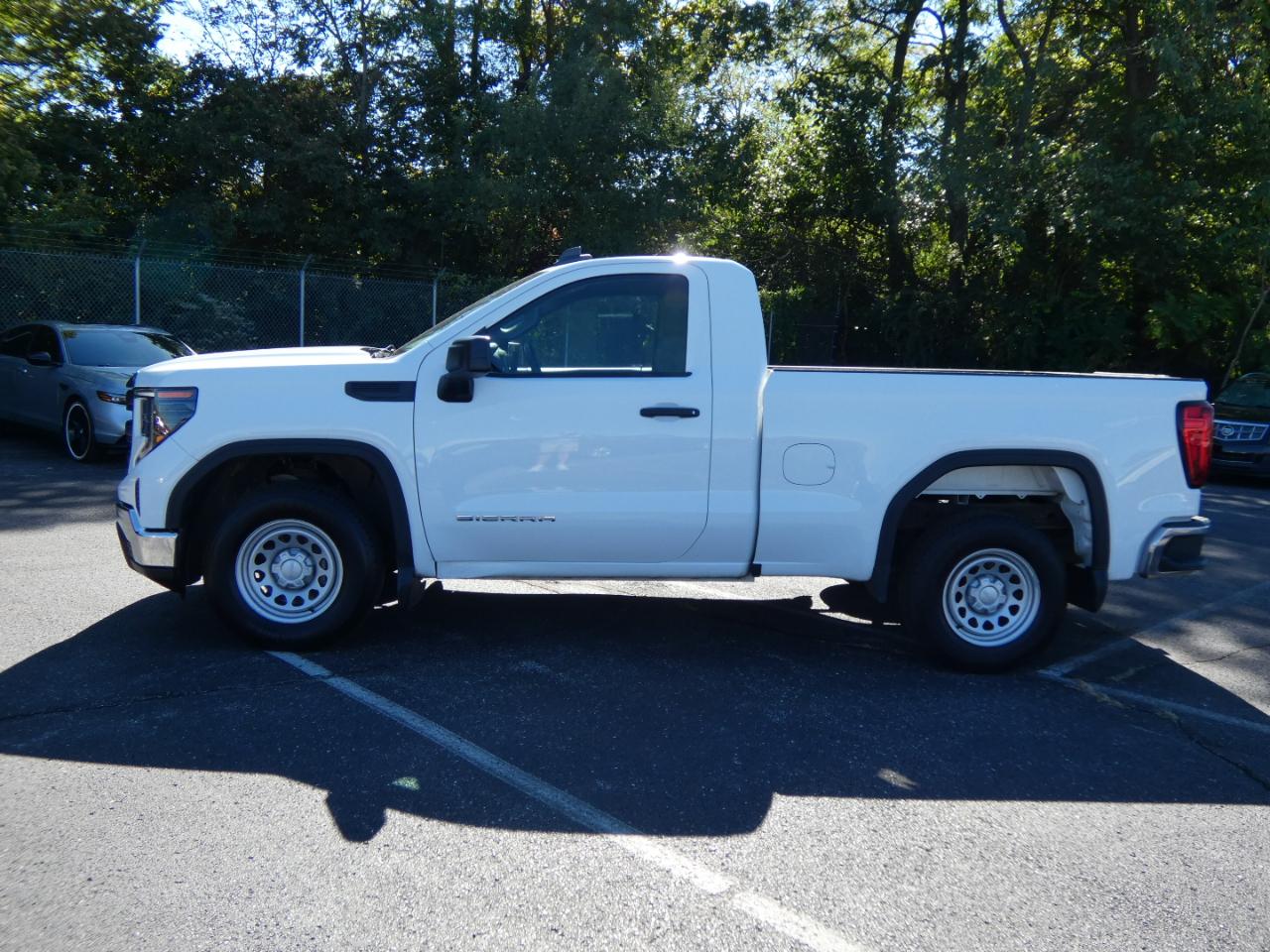 GMC Sierra 1500 2WD Reg Cab 126" Pro 2022