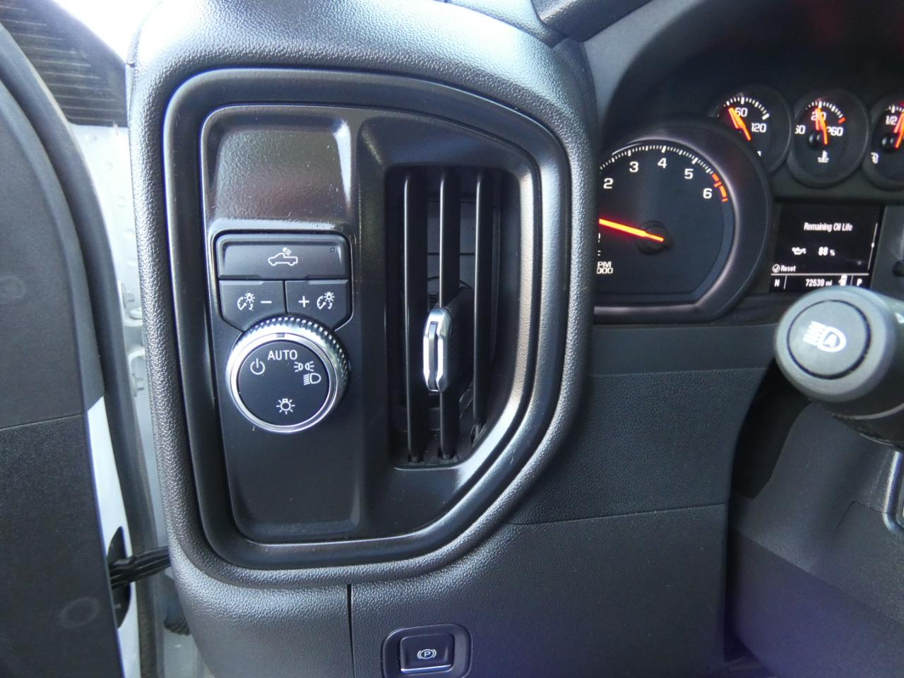 GMC Sierra 1500 2WD Reg Cab 126" Pro 2022