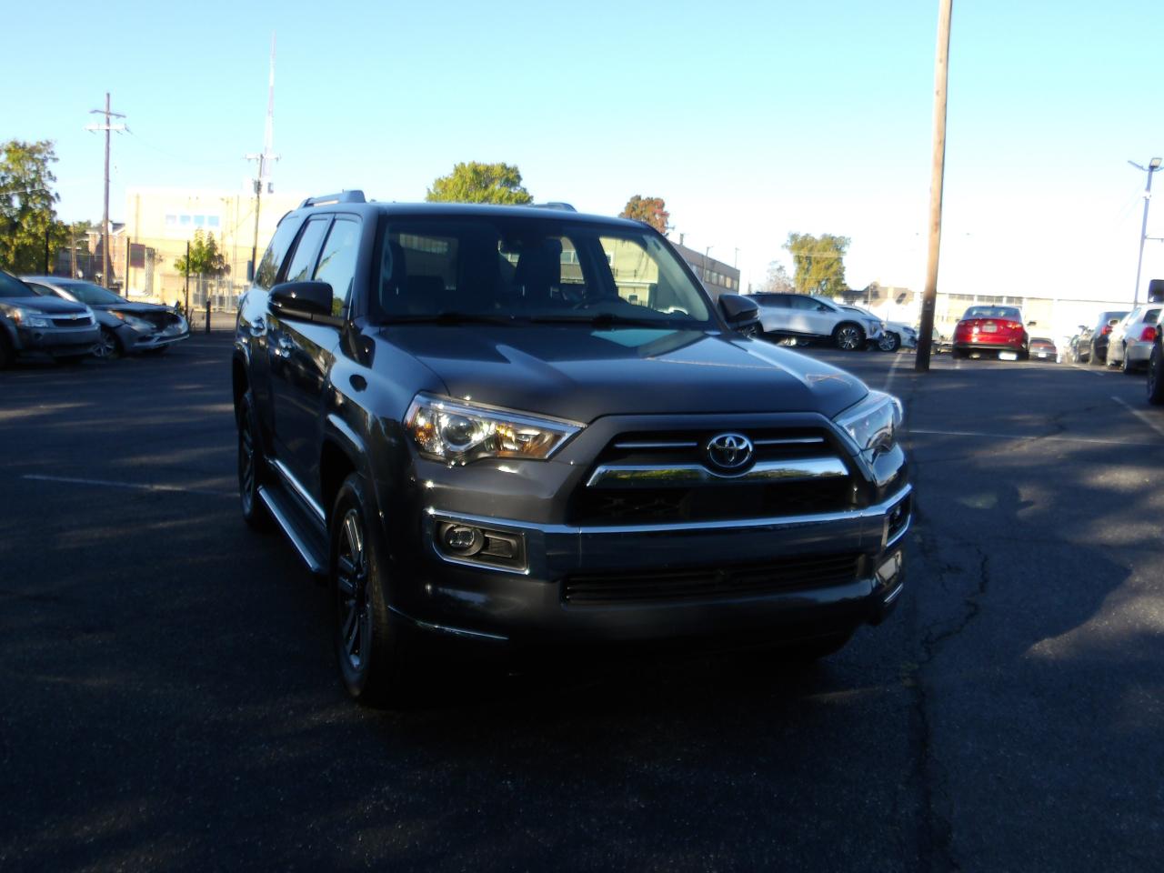 Toyota 4Runner Limited 4WD (Natl) 2024