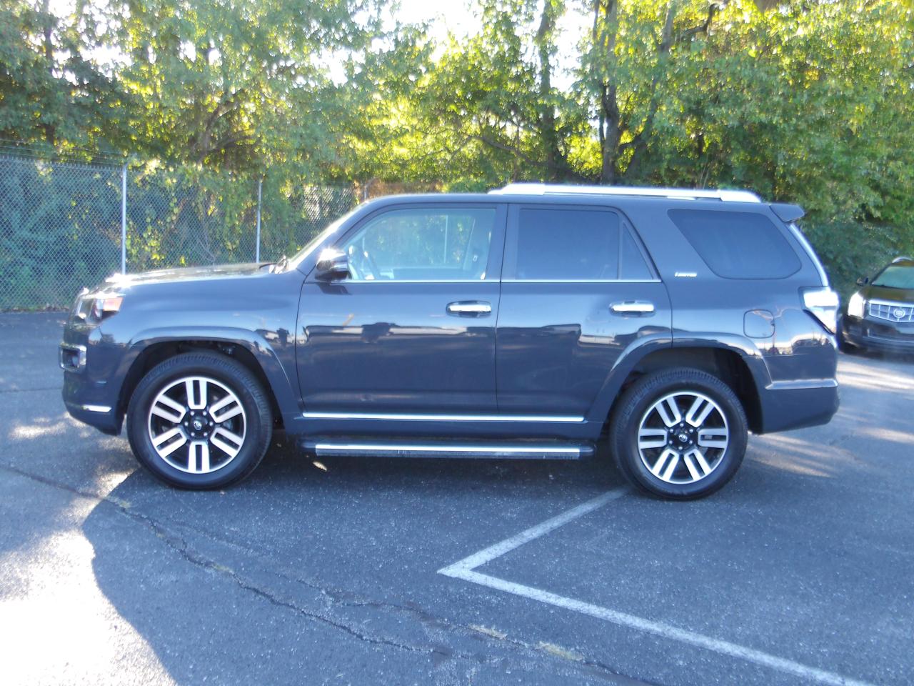 Toyota 4Runner Limited 4WD (Natl) 2024