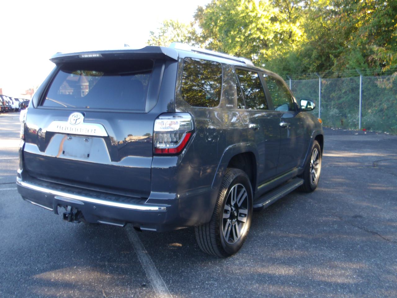Toyota 4Runner Limited 4WD (Natl) 2024