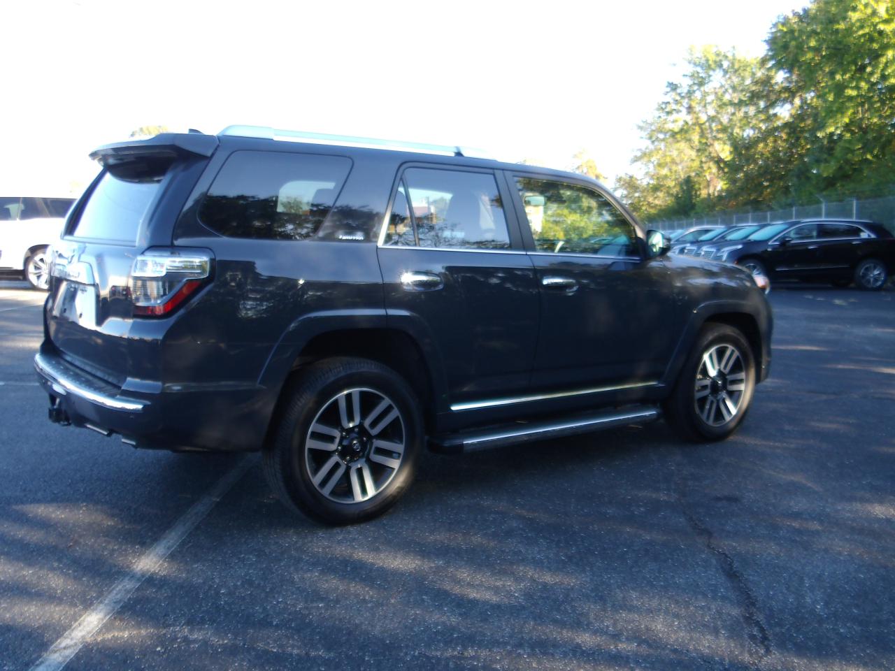 Toyota 4Runner Limited 4WD (Natl) 2024