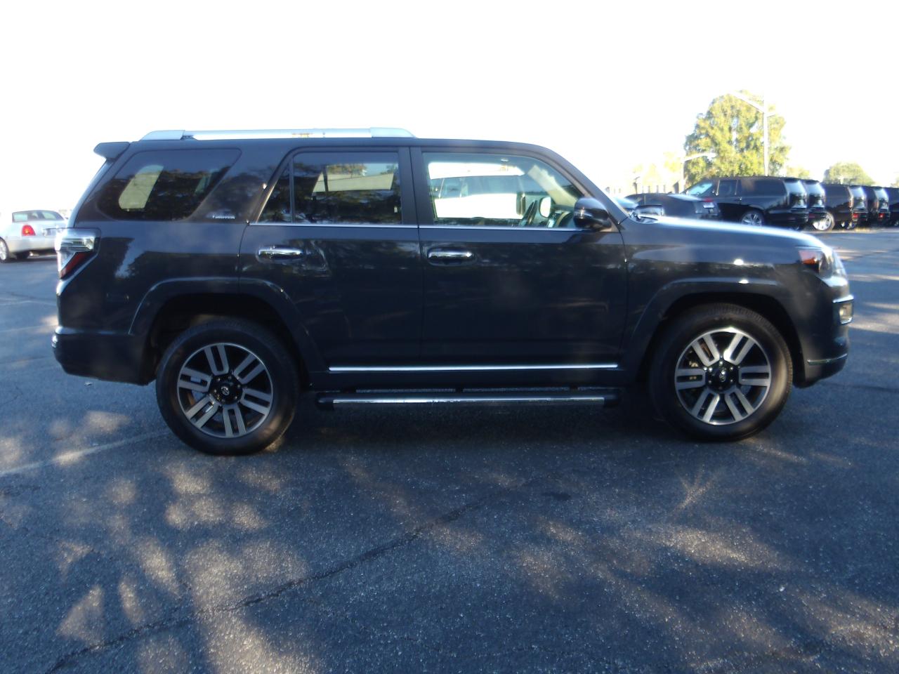 Toyota 4Runner Limited 4WD (Natl) 2024