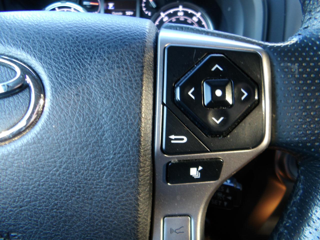 Toyota 4Runner Limited 4WD (Natl) 2024