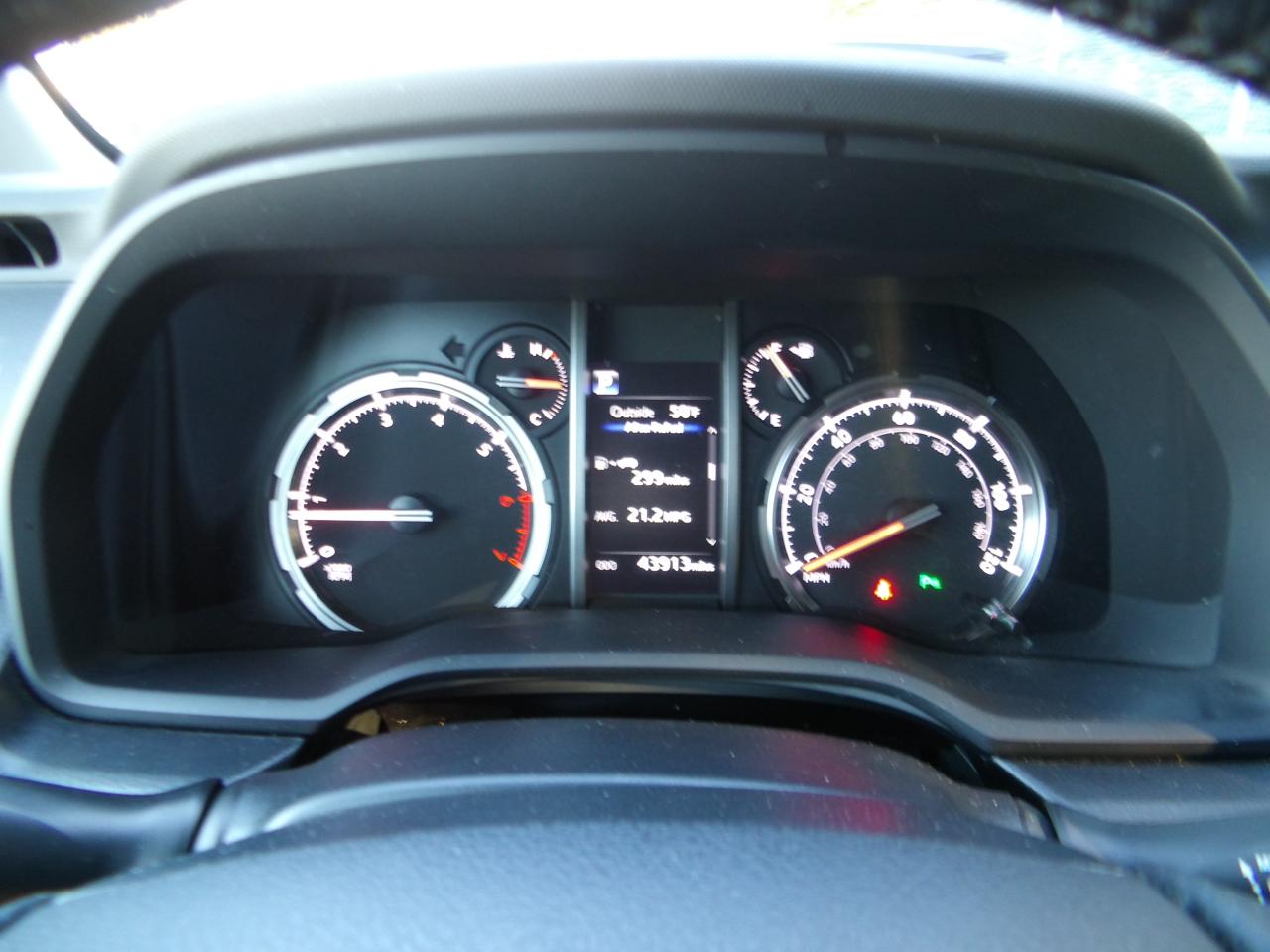 Toyota 4Runner Limited 4WD (Natl) 2024