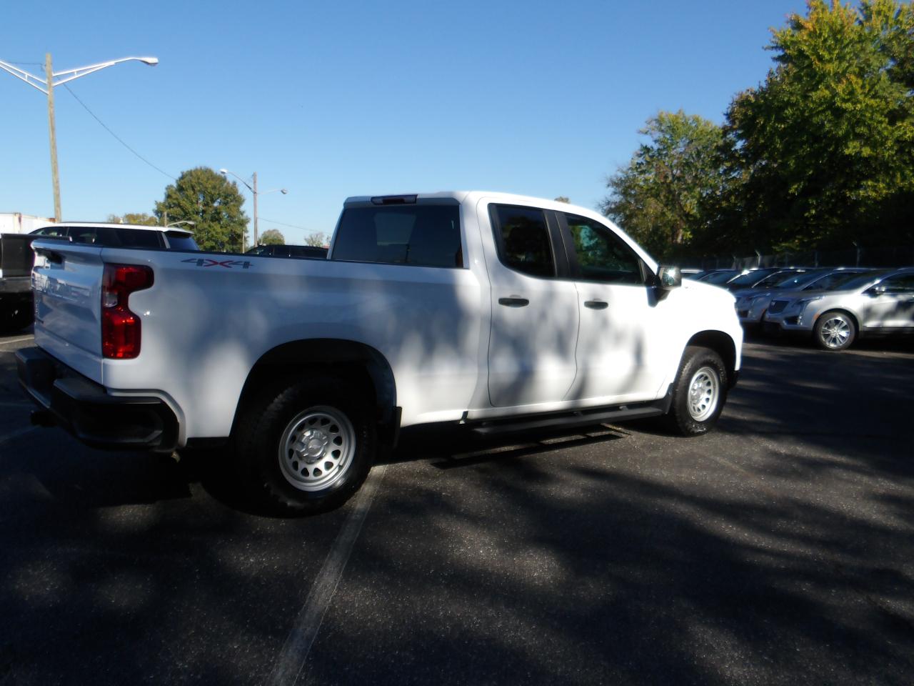 Chevrolet Silverado 1500 4WD Double Cab 147" Work Truck 2022