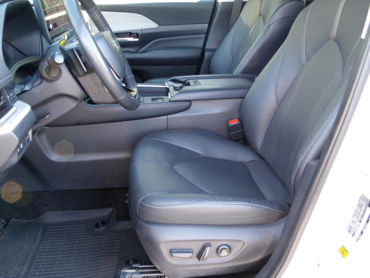 Toyota Grand Highlander Platinum AWD (Natl) 2024