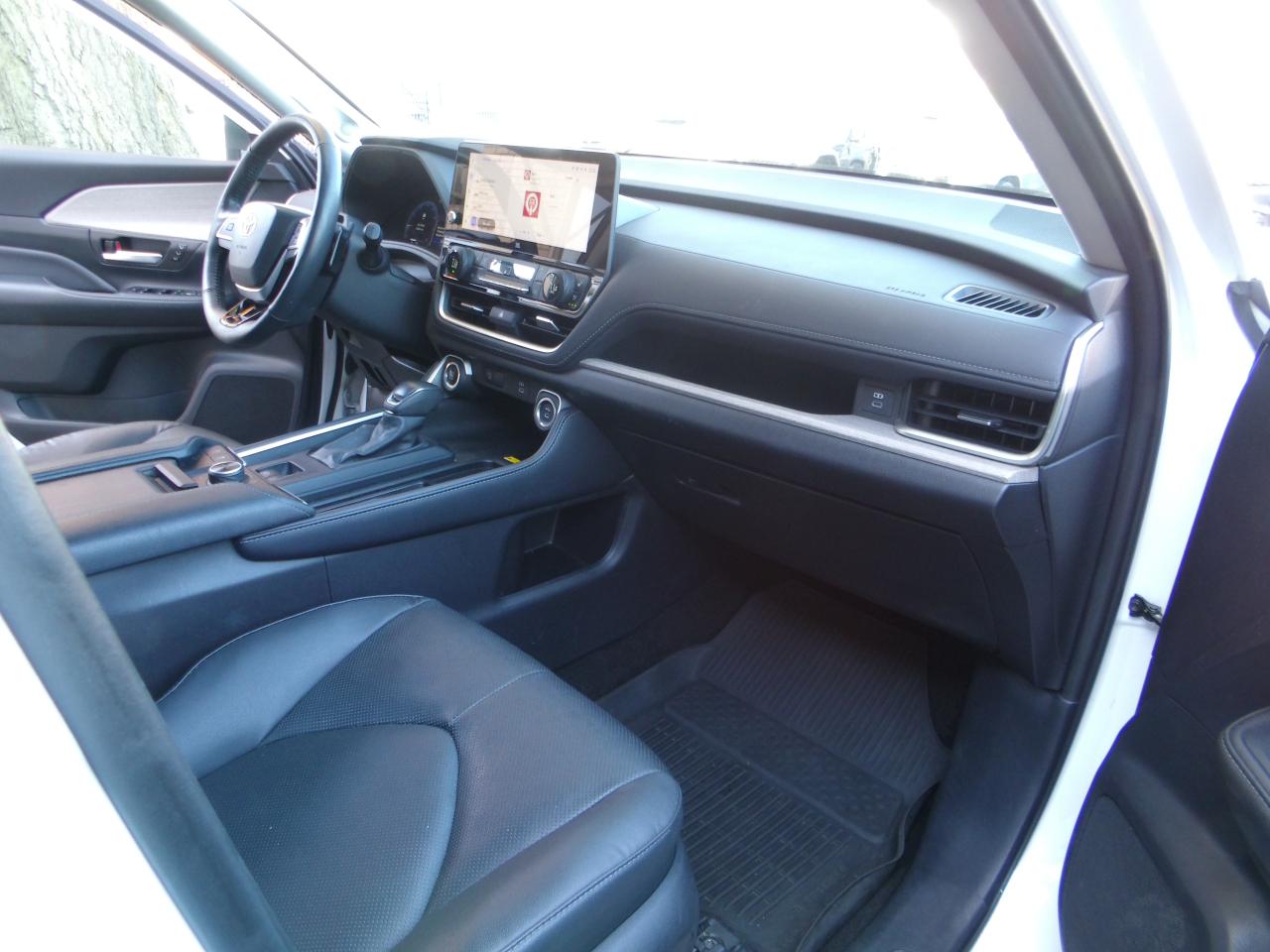 Toyota Grand Highlander Platinum AWD (Natl) 2024