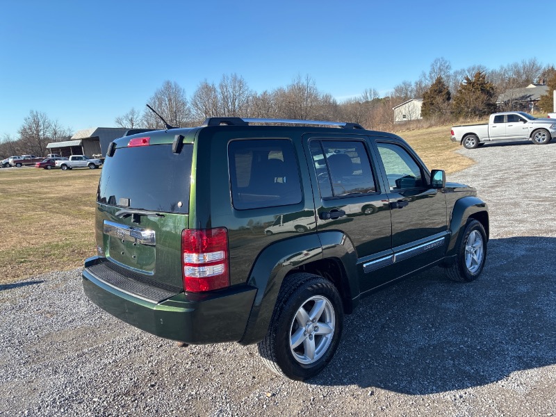 Jeep Liberty Limited 4WD 2011