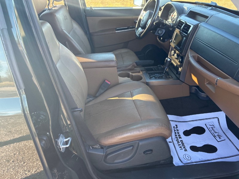 Jeep Liberty Limited 4WD 2011