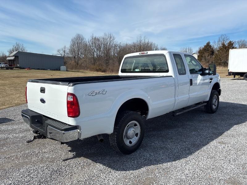 Ford F-250 SD XL SuperCab Long Bed 4WD 2008