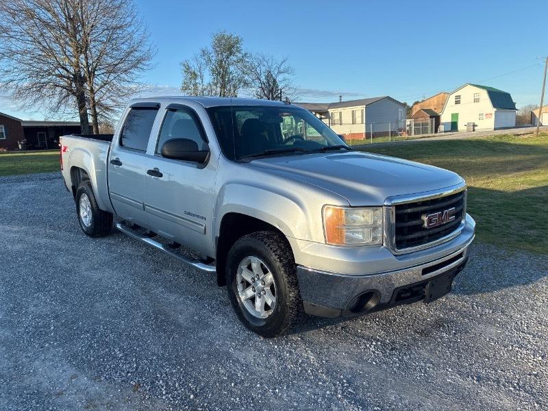 GMC Sierra 1500 SLE Crew Cab 4WD 2013