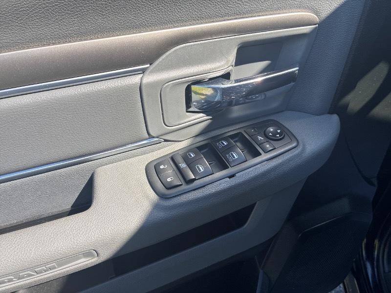RAM 1500 Classic Tradesman Crew Cab SWB 4WD 2019