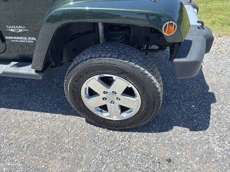 Jeep Wrangler Unlimited Sahara 4WD 2011