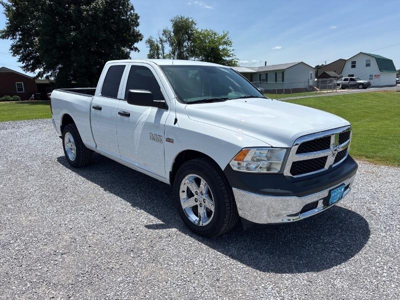 RAM 1500 Tradesman Quad Cab 4WD 2017