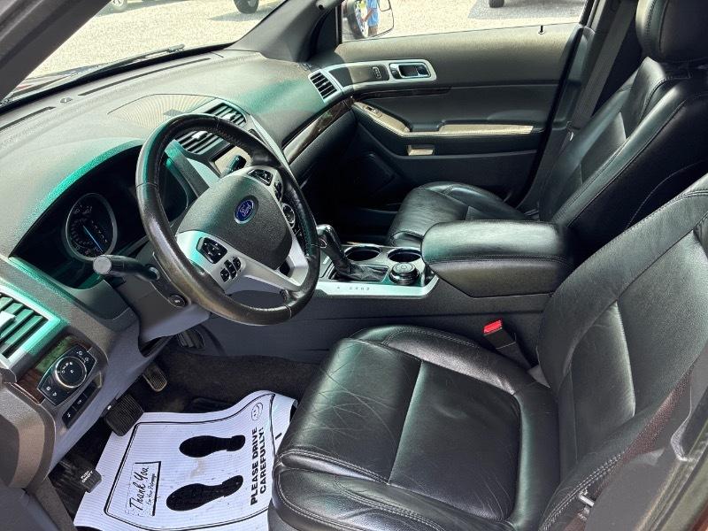 Ford Explorer Limited 4WD 2012
