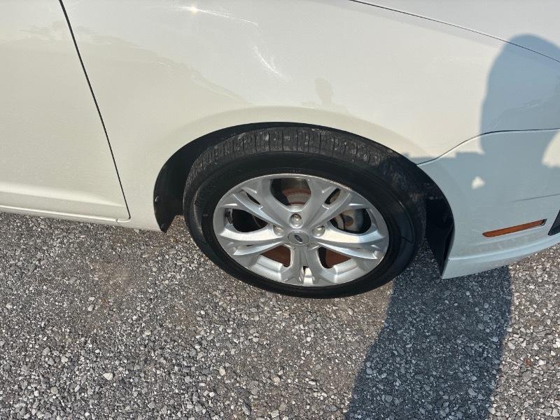Ford Fusion SE 2012